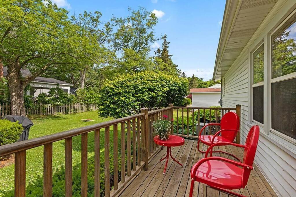 Villa 2Min Walk Downtown-Pet Friendly-Offstreet Parking à Saugatuck Extérieur photo
