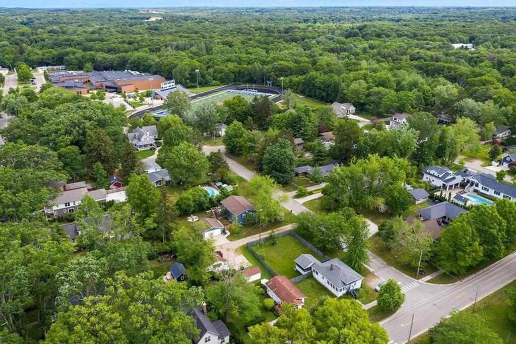 Villa 2Min Walk Downtown-Pet Friendly-Offstreet Parking à Saugatuck Extérieur photo