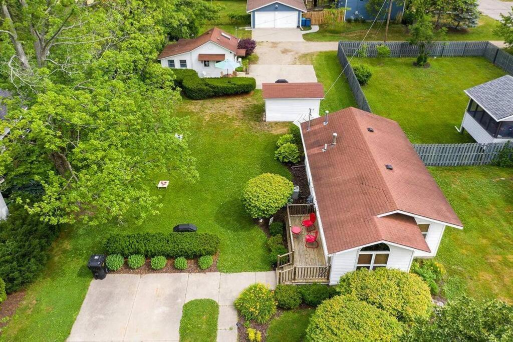 Villa 2Min Walk Downtown-Pet Friendly-Offstreet Parking à Saugatuck Extérieur photo
